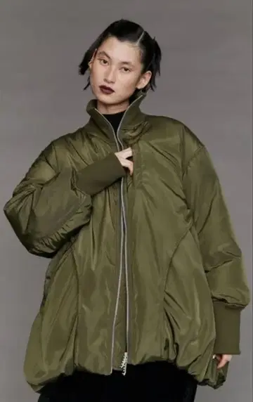 UN3D. 아치 포켓 다운 다운 자켓