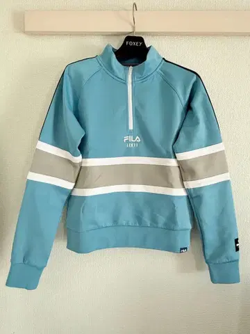 FILA 골프 S 사이즈 스카이블루 후드티