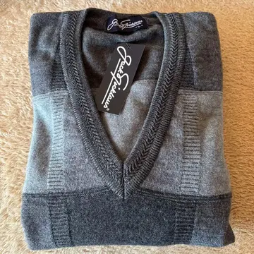 [ 미사용 새상품 ] 잭니클라우스 V넥 스웨터 그레이 L 울100%