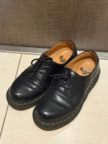 닥터 마틴 블랙 로퍼