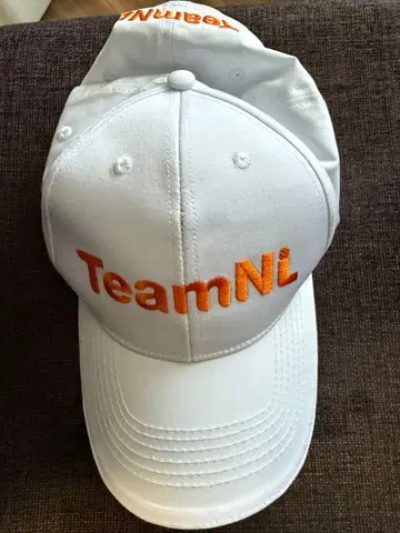 FLIA 화이트 캡 올림픽 네덜란드 대표 굿즈