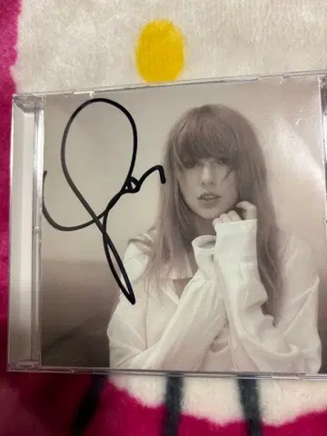 Taylor Swift TTPD 친필 사인 카드 포함 CD