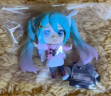 주말 한정판 하츠네 미쿠 피규어 A