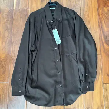 [새상품] UNIQLO U 다크 브라운 드레이프 셔츠 긴팔 XL