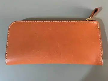 컨디션 최상 ) HERZ 헬츠 L자 라운드 지퍼 장지갑