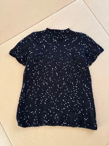 블랙 도트 무늬 반팔 니트 스웨터 손뜨개질