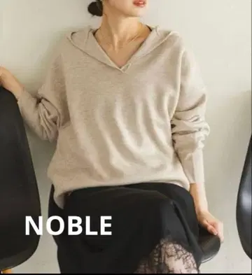 NOBLE 접결 턱 편직 후드 풀오버