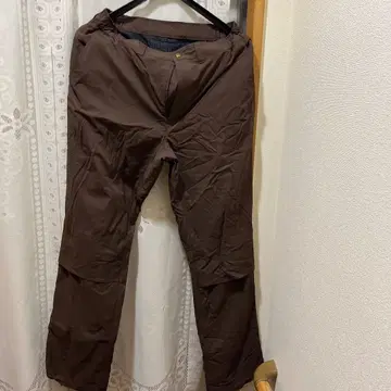 브라운 캐주얼 팬츠 포켓 부착