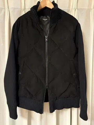 블랙 퀼팅 다운 자켓