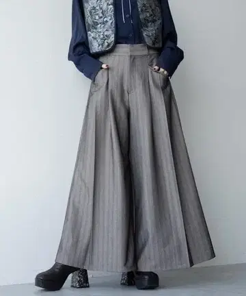 HARE 와이드 턱 팬츠 그레이 스트라이프 와이드 팬츠 하레 하카마풍