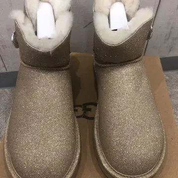 세일 상품 1점 골드 라메 어그 부츠 23cm