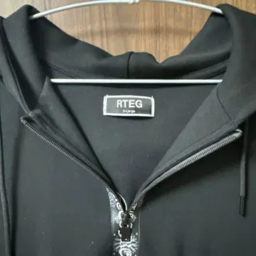 RTEG 블랙 후드티 L 사이즈