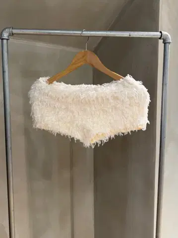 [ Y2K SYNAPSE FACTORY ] 페더 숏팬츠