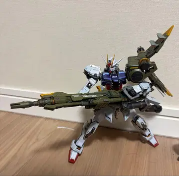 메탈빌드 런처 스트라이크 건담 헬리오폴리스 롤아웃