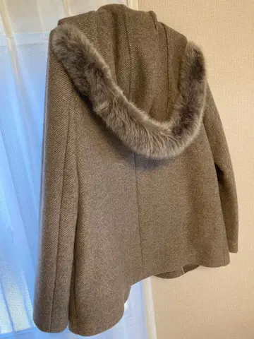 후드 부착 그레이 울 판초 자켓