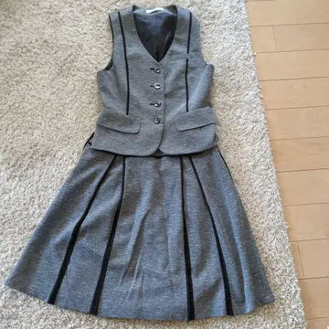 SELERY 그레이 스커트 수트 베스트 포함 7호 사무복