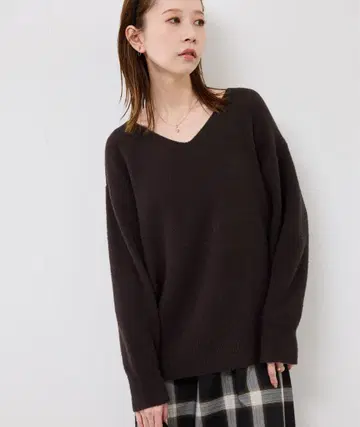 미사용 새상품 로페피크닉 스 시리즈 V넥 니트 풀오버