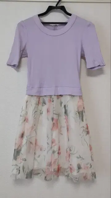 새상품급 원피스 꽃무늬 트란테안