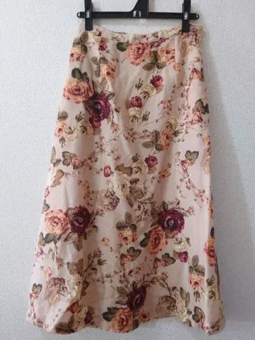 잉게보그의 장미 무늬 스커트 핑크하우스 장미 모 100
