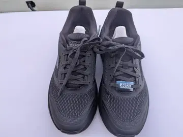 스케쳐스 Max Cushioning Premier 2.0