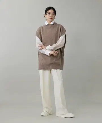 INED 2WAY 하이넥 니트 베스트