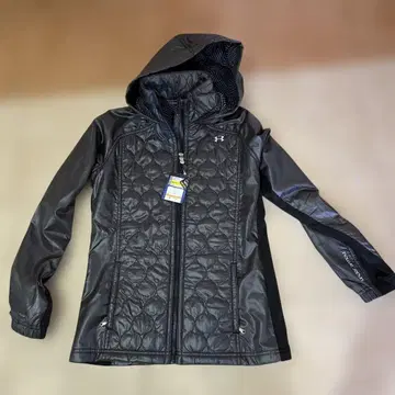 언더아머 블랙 퀼팅 자켓 SM