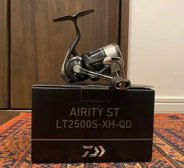다이와 23AIRITY ST LT2500S-XH-QD 새상품급