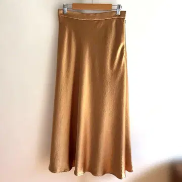[ 새상품급 ] LOUNIE 새틴 롱 머메이드 스커트 38