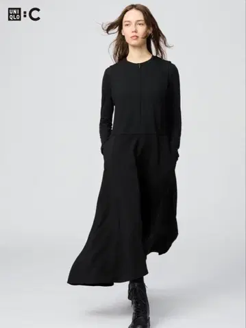유니클로 하프 지퍼 슬리브리스 원피스 블랙 S