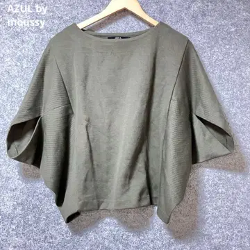 AZUL by moussy 올리브색 반소매 니트탑