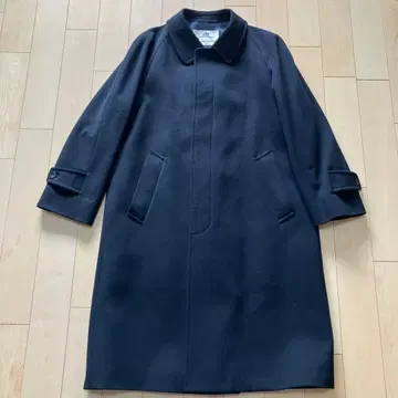 새상품급 Aquascutum 블랙 스텐카라 코트