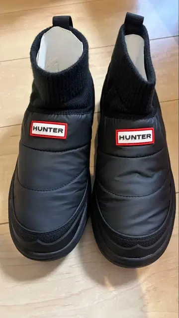 새상품 미사용품 HUNTER W INOUT PUFFER KNIT BOOT