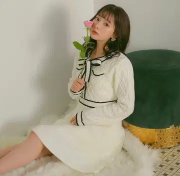 evelyn 바이컬러 니트