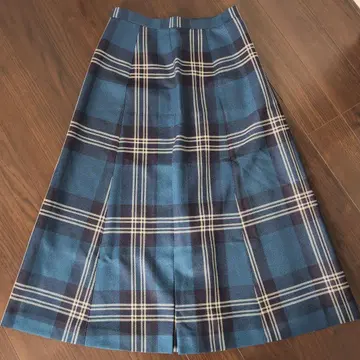 [ 새상품급 ] Yorkland 무릎 아래 스커트 네이비 스커트