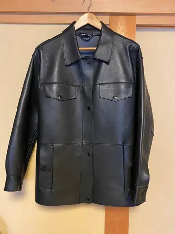 Whistles 가죽 자켓