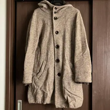 코트 무릎 기장 후드 부착