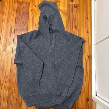 [ NOBLE ] 접결 턱 편직 후드 풀오버 그레이