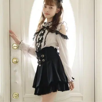 LIZ LISA 3개 리본 하트 초커 블라우스