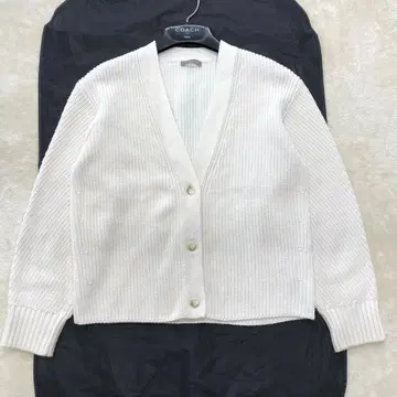 [ 새상품급 ] 띠어리 럭스 니트 가디건 화이트 M