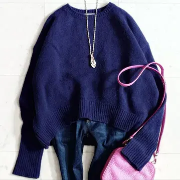 새상품급 지프소필라 Gypsophila 울 100% 넉넉한 네이비 니트