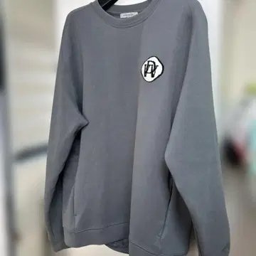 디자인 웍스 그레이 크루넥 트레이닝복