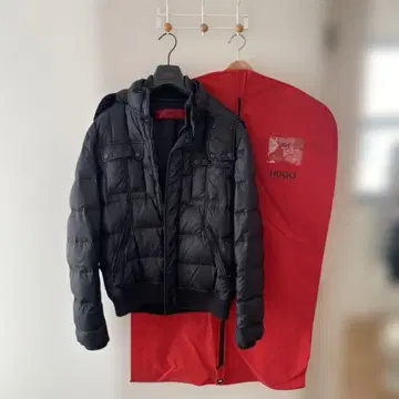 휴고보스 다운 자켓