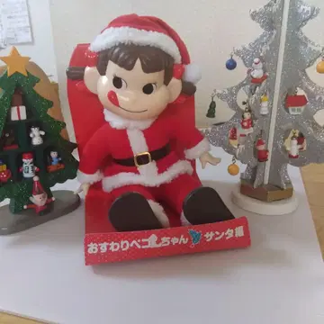 산타 할아버지 앉아있는 페코짱