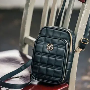 미사용 새상품 EGOIST 에고이스트 로고 숄더백