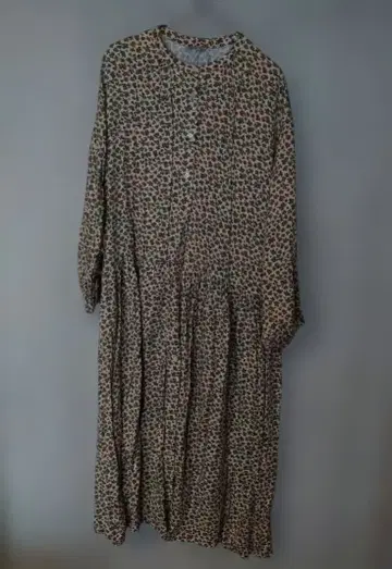 사만사 모스모스 꽃무늬 긴팔 밴드 카라 원피스