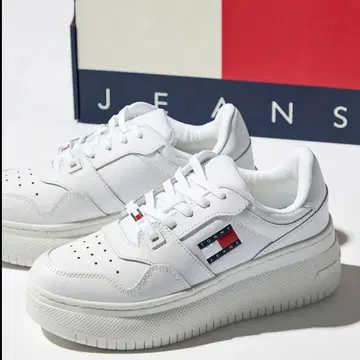 타미힐피거 통굽 스니커즈 화이트