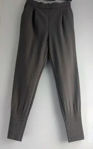 어도어 하자품 더블 조젯 팬츠 38