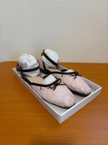 TINA:JOJUN 리본 포함 레이스 발레 슈즈