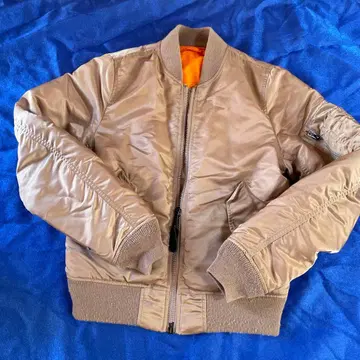 ALPHA INDASTRIES 주케트