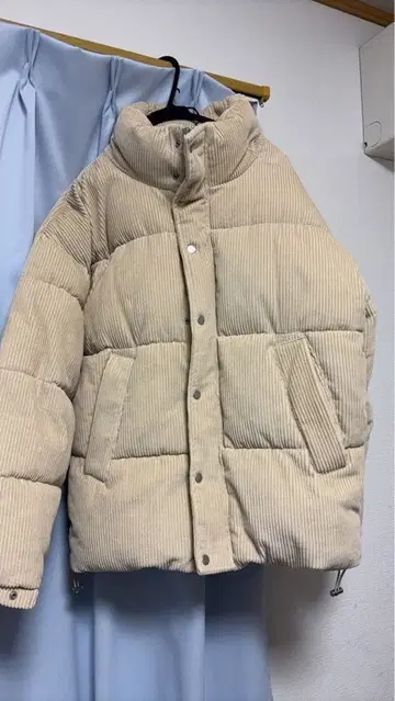 ZARA 코듀로이 다운 자켓 베이지